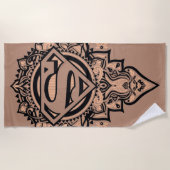 スーパーガールマンダラグラフィック ビーチタオル (正面)