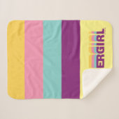 スーパーガールレトロカラーシフトグラフィック シェルパブランケット (正面(横))