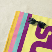 スーパーガールレトロカラーシフトグラフィック ビーチタオル (インサイチュ)