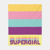 スーパーガールレトロカラーシフトグラフィック フリースブランケット (正面)