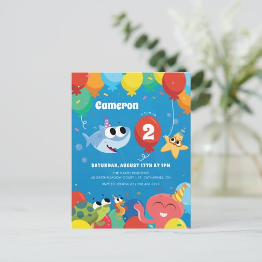 スーパーシンプル | フィニー・ザ・シャークの風船の誕生日 ポストカード (スタンド正面)