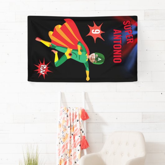 スーパーヒーローおもしろい誕生日グリー飛んでいるンボーイアメージング 横断幕 (インサイチュ)