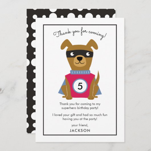 スーパーヒーローの子犬の誕生会の子供は感謝していしています サンキューカード (正面/裏面)