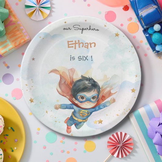 スーパーヒーローの少年 誕生日 ペーパープレート