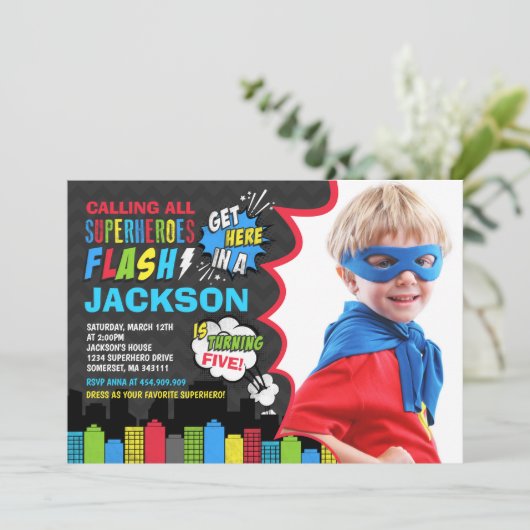 スーパーヒーローの誕生日の招待状のスーパーヒーローのパーティー 招待状 (スタンド正面)