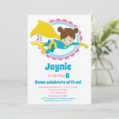 スーパーヒーローガール – ブルネット誕生日パーティー 招待状 (スタンド正面)