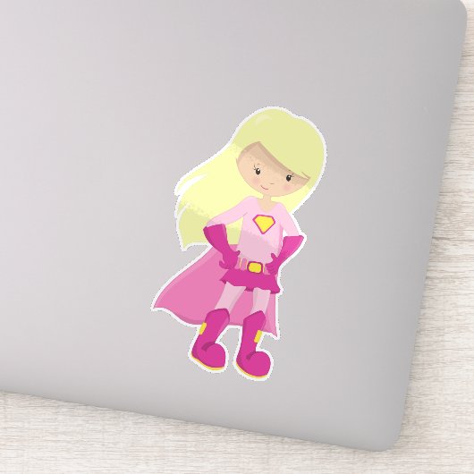 スーパーヒーローガール、ブロンド髪、かわいい女の子、ピンクの岬 シール (詳細)