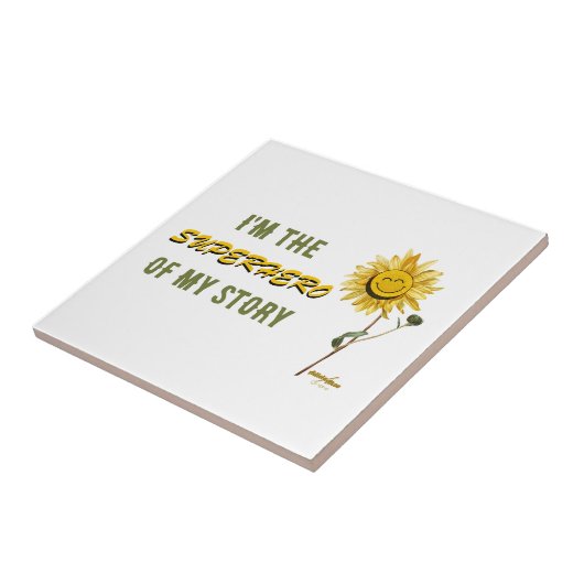 スーパーヒーローホワイトセラミックタイルby詩人Adiela Akoo タイル (側面)