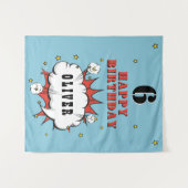 スーパーヒーロー漫画の吹き出し少年誕生日パーティー タペストリー (正面(横))