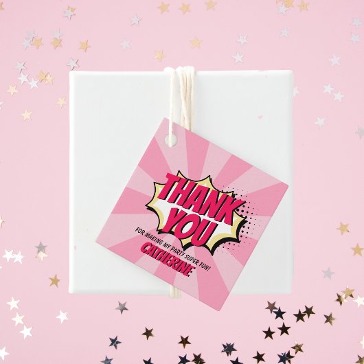 スーパーヒーロー漫画スタイルガール誕生日ピンク フェイバータグ