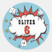 スーパーヒーロー漫画スピーチバブルボーイ誕生日 ラウンドシール (正面)