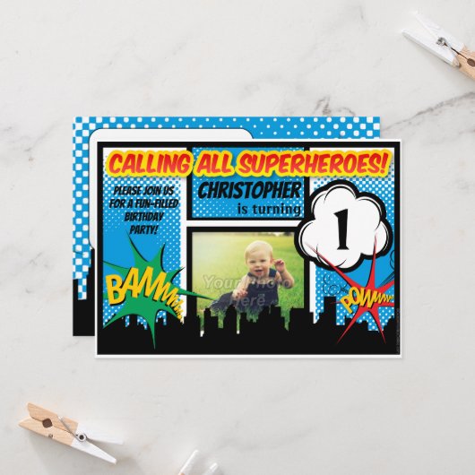 スーパーヒーロー漫画フォトボーイズ1st誕生日パーティー 招待状 (正面/裏面インサイチュ)