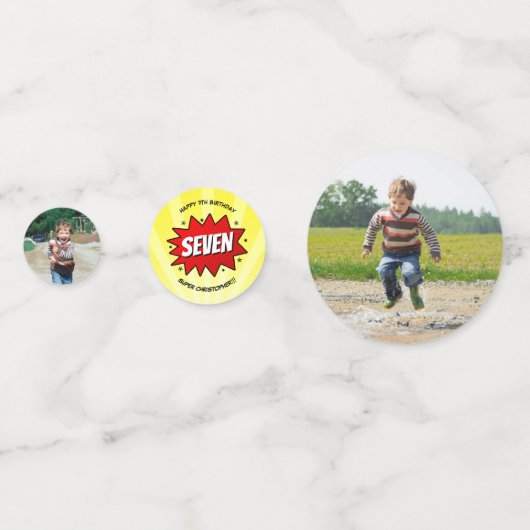 スーパーヒーロー漫画ブック任意の年齢誕生日写真 コンフェッティ (正面)