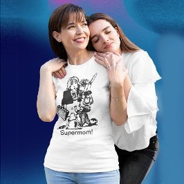 スーパーママ:全部やってるママ Tシャツ