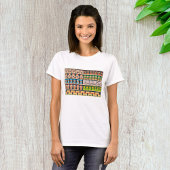 スーパーマーケットの棚の女性のTシャツ Tシャツ