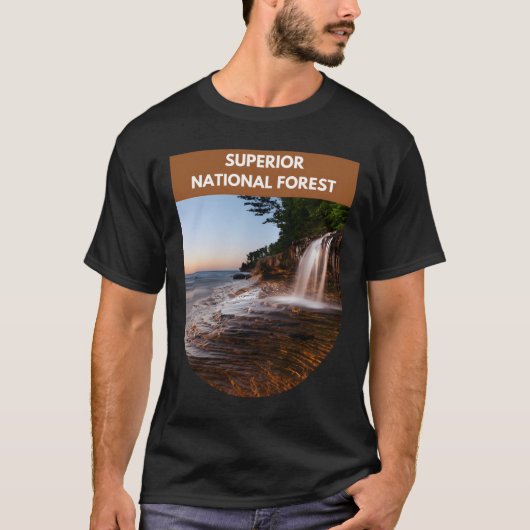スーペリアナショナルフォレスト – ミネソタ Tシャツ (正面)