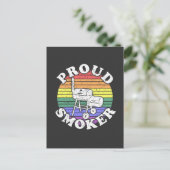 ス誇りを持ったモーカーレトロLGBT BBQスモーカーTシャツ ポストカード (スタンド正面)