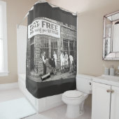 (ス遊ーツを押さえながら)ゴルフフリー シャワーカーテン (インサイチュ)