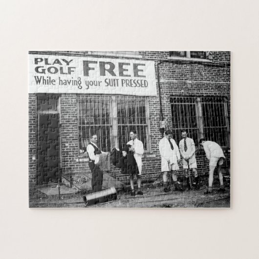 (ス遊ーツを押さえながら)ゴルフフリー ジグソーパズル (横)