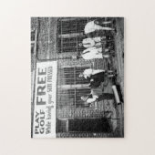 (ス遊ーツを押さえながら)ゴルフフリー ジグソーパズル (縦)