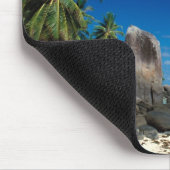 セイシェル、マヘ島、アンセロイヤルビーチ。 マウスパッド (コーナー)