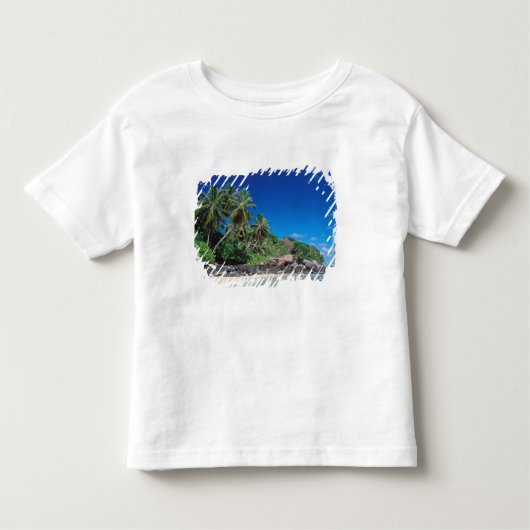 セイシェル、マヘ島、アンセロイヤルビーチ。2 トドラーTシャツ (正面)