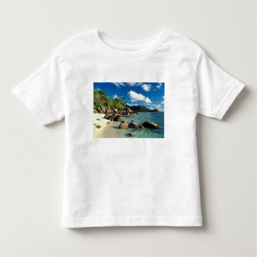セイシェル、マヘ島、アンセロイヤルビーチ。3 トドラーTシャツ (正面)