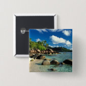 セイシェル、マヘ島、アンセロイヤルビーチ。3 缶バッジ (正面&裏面)