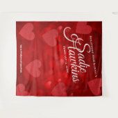 セイディ・ホーキンス バレンタインデー フォト セルフィー 背景 タペストリー (正面(横))