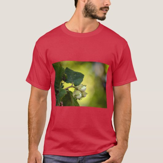 セイヨウハシバミ柄Tシャツ Tシャツ (正面)