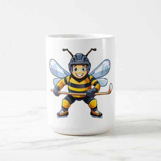 セイヨウミツバチ (Apis mellifera) コーヒーマグカップ (中央)