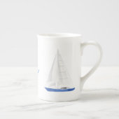 セイルボートとブルーいかり 航海の ボーンチャイナマグカップ (右)