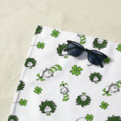 セウス博士 ハットクローバー柄の猫 ビーチタオル (インサイチュ)