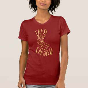 セオはTeeを電話しました(あずき色か黄色) Tシャツ