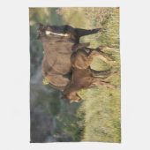 セオドア・ルーズベルト国立公園の野生の馬 キッチンタオル (縦)