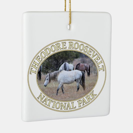 セオドア・ルーズベルト国立公園の野生の馬 セラミックオーナメント (右)