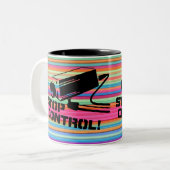 セキュリティカメラプライバシー認識度デザイン ツートーンマグカップ (正面左)