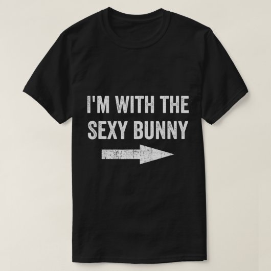 セクシーなバニーTシャツを着ている Tシャツ (デザイン正面)