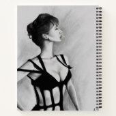 セクシーな女性の革ベルトドレスの肖像画アート ノートブック (裏面)