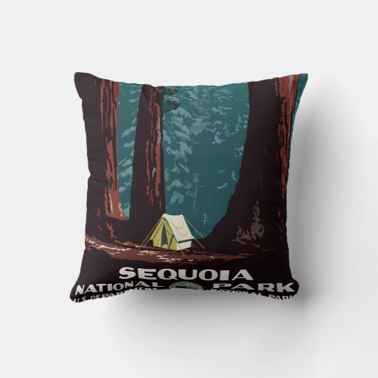 セコイア国立公園でキャンプするヴィンテージWPA クッション (裏面)