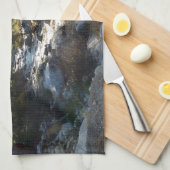 セコイア国立公園のカウェー川 キッチンタオル (四つ折り)