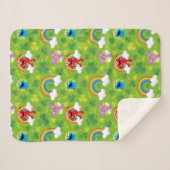 セサミストリートシャムロックとレインボーパターン シェルパブランケット (正面(横))