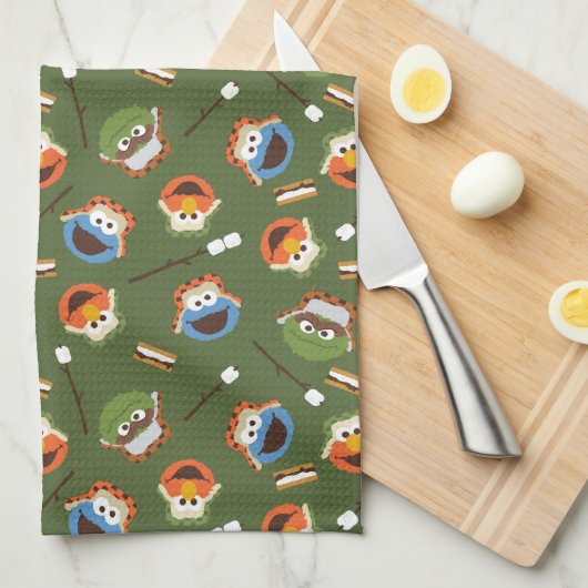 セサミストリート |キャンプは友達と一緒におもしろいを楽しむ キッチンタオル (四つ折り)