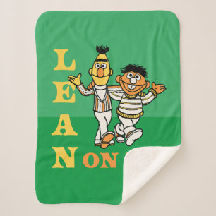 セサミストリート Bert & Ernie Lean on Me シェルパブランケット