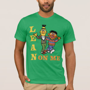セサミストリート Bert & Ernie Lean on Me Tシャツ
