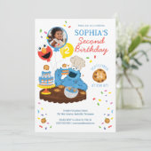 セサミストリート | Cookieモンスターケーキフォト誕生日 招待状 (スタンド正面)