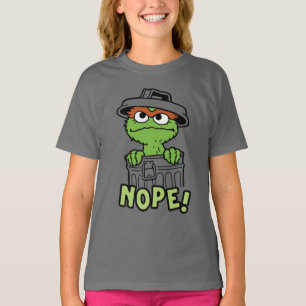 セサミストリート Oscar the Grouch Nope! Tシャツ