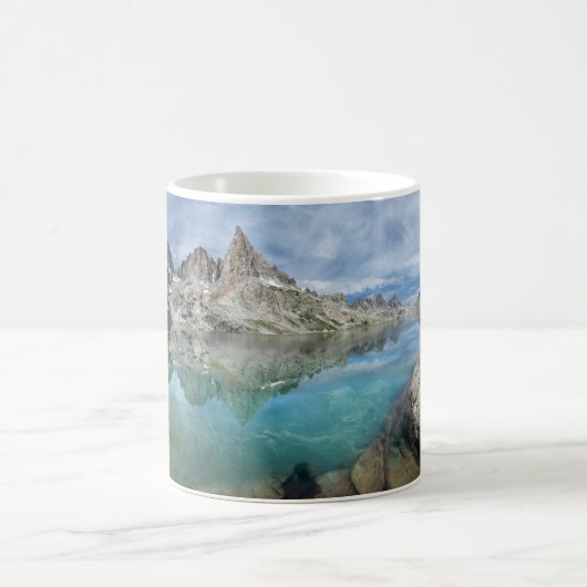 セシル湖/ミナレット – Ansel Adams Wilderness コーヒーマグカップ (中央)