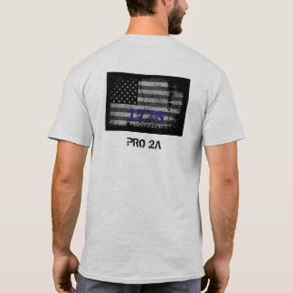 セットされる及び締められる Tシャツ