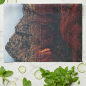 セドナ・アリゾナの曇りポットロック キッチンタオル (折り畳み)